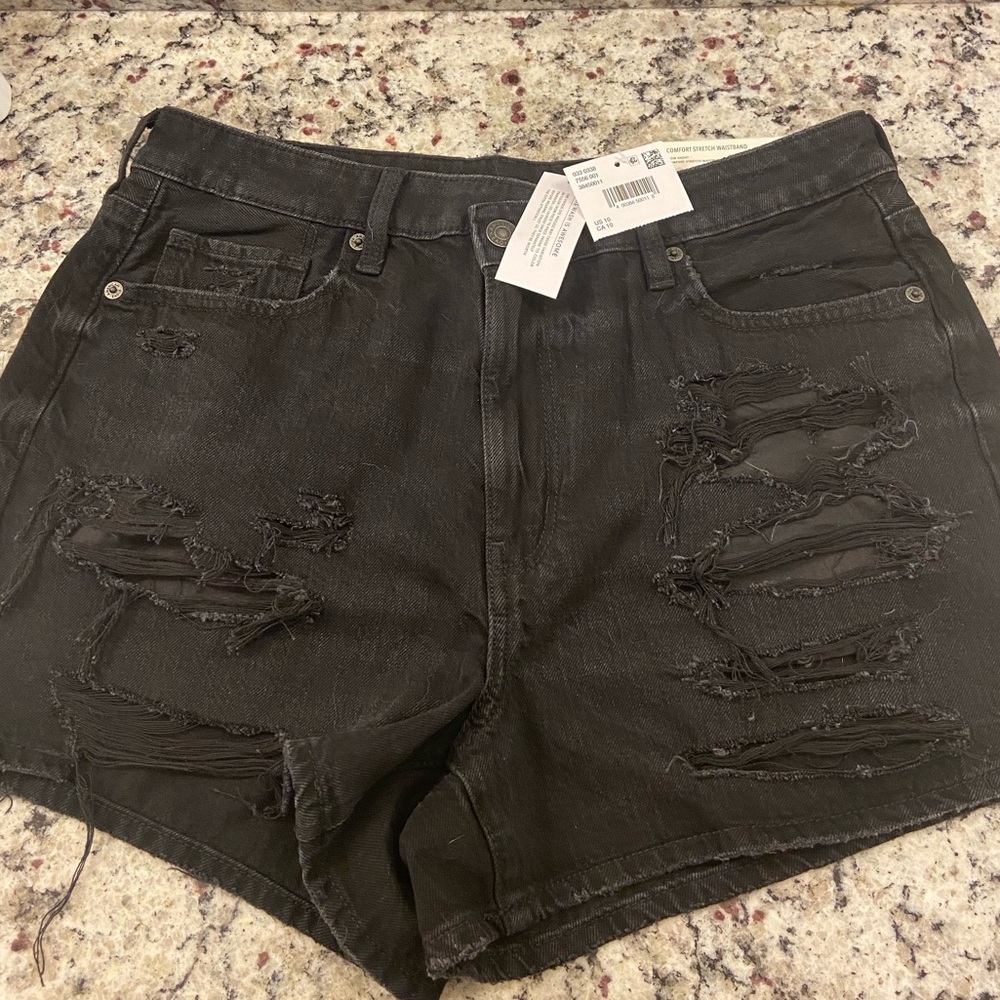 American Eagle, Mom, short black size 10 high-rise waist